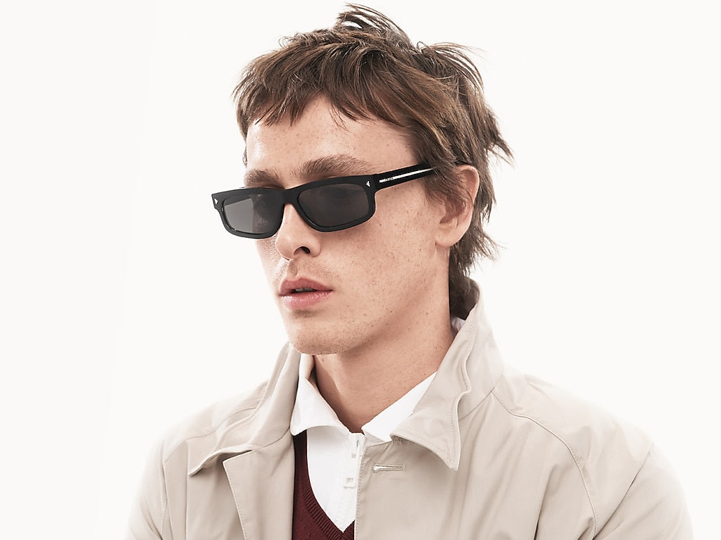 PR B11S Prada Black/Grey L