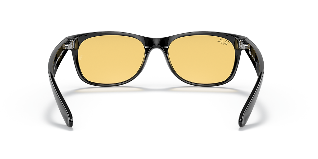 RB2132F New Wayfarer Classic Ray-Ban Black/Yellow M